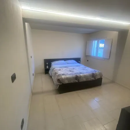 Little Loft On Roofs * 摩德纳