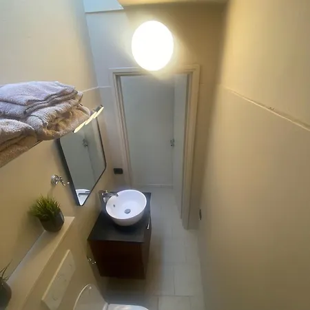 公寓 Little Loft On Roofs 摩德纳