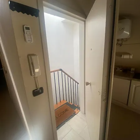 公寓 Little Loft On Roofs