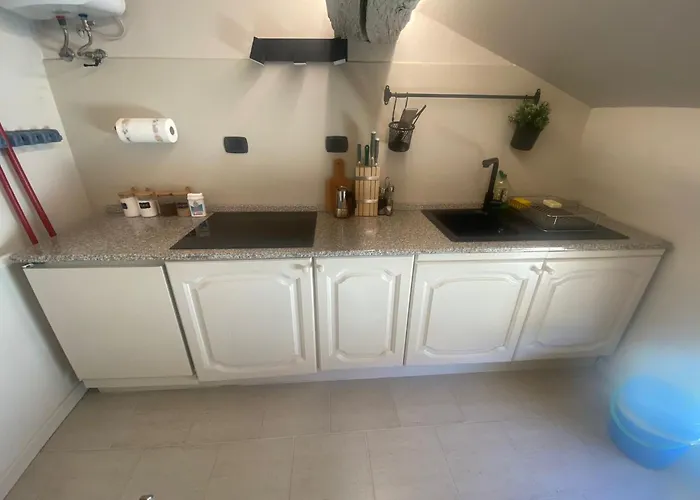 Апартаменты Little Loft On Roofs Модена