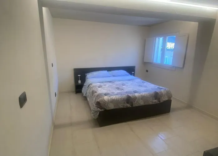 Little Loft On Roofs * モデナ