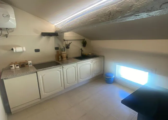 Little Loft On Roofs * モデナ